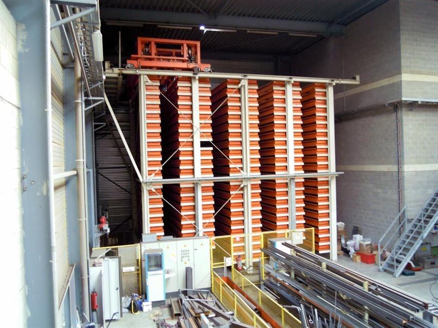 Used Storage & retrievel systems / Containers, ZM - Profile stacking ...