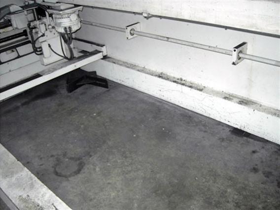 LVD PPEB 250-40 CNC