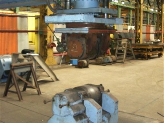 Favrin 100 ton Plateroll / Dish end forming