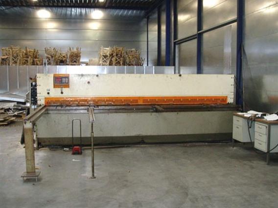 Safan 4000 x 4 mm CNC