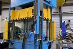 Gigant 400 T