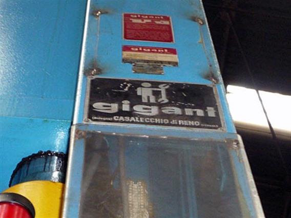 Gigant 400 T