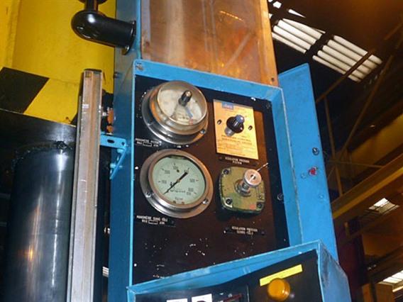 Gigant 400 T