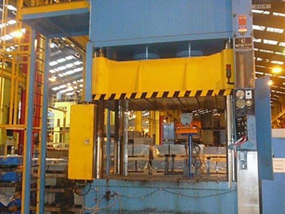 Gigant 400 T