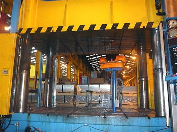 Gigant 400 T