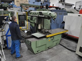 Huron PU661 CNC X:1500 - Y:1050 - Z:775 mm, Bettfrasmaschine mit beweglichem tisch