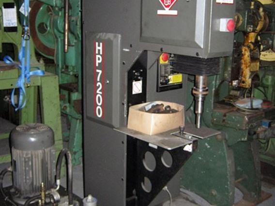 PSM Uniclinch insertion machine