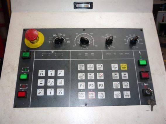 Kawa Seiki / Baron Max VM 30 CNC