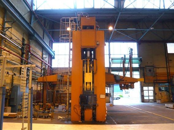 Loire 600 ton x 9200mm CNC