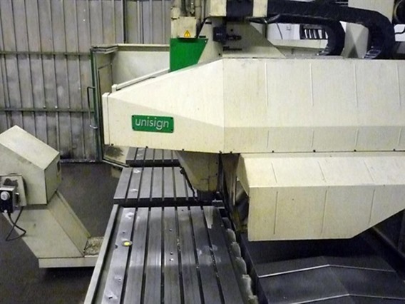 Unisign Univers 5 CNC