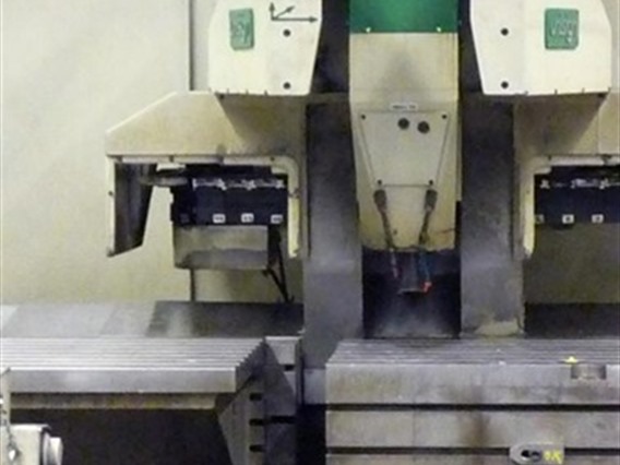 Unisign Univers 5 CNC