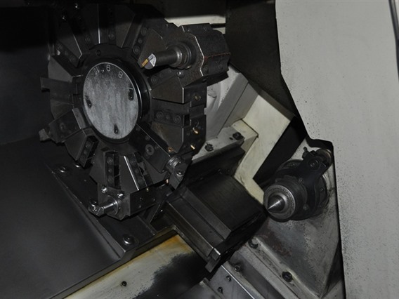 Okuma ATC 35 L CNC + robot loader