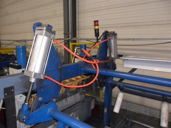 Decoiler + Roll forming Line for Steeldeck type 106