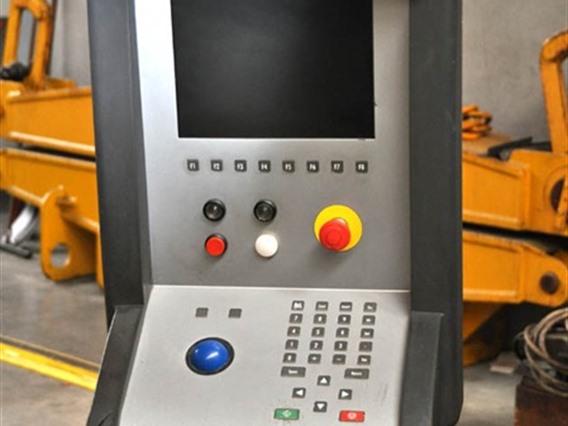 LVD PPEB 80T x 2500 CAD CNC