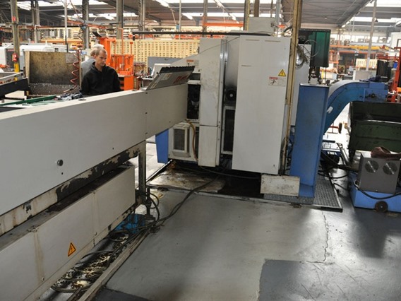 Mazak  Multiplex 630 + barfeeder