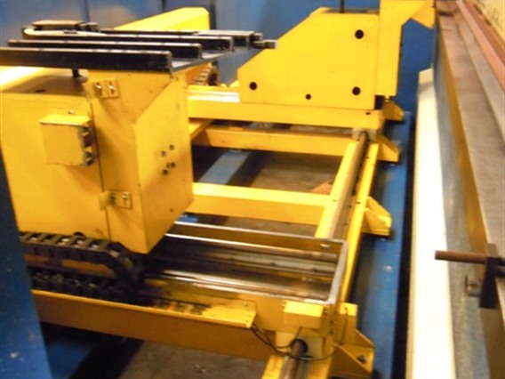 Colly-Bombled 160 T x 4050 mm CNC - 9 axes