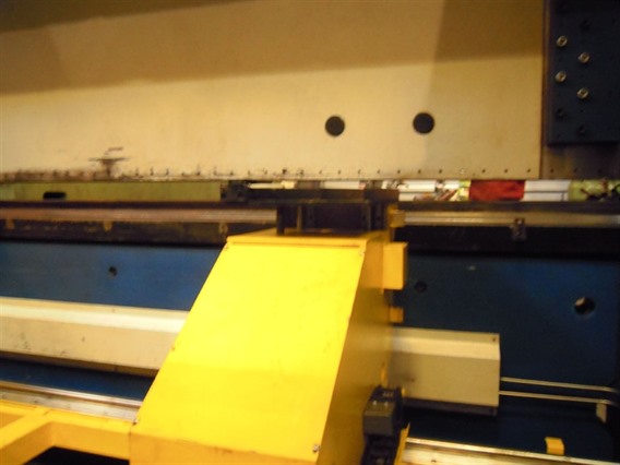 Colly-Bombled 160 T x 4050 mm CNC - 9 axes