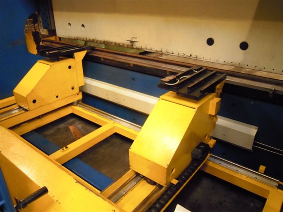 Colly-Bombled 160 T x 4050 mm CNC - 9 axes