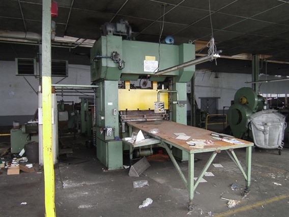 Schalch 250 T + decoiler/slitting/feeder/cut to length