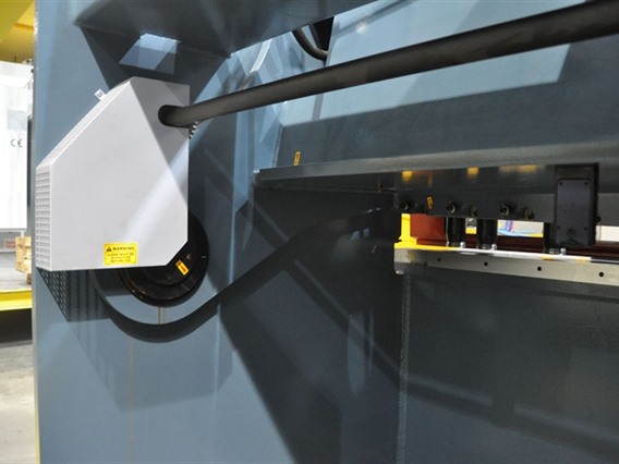 Durma SB 4006 NT 4100 x 6 mm CNC