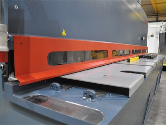 Durma SB 4006 NT 4100 x 6 mm CNC