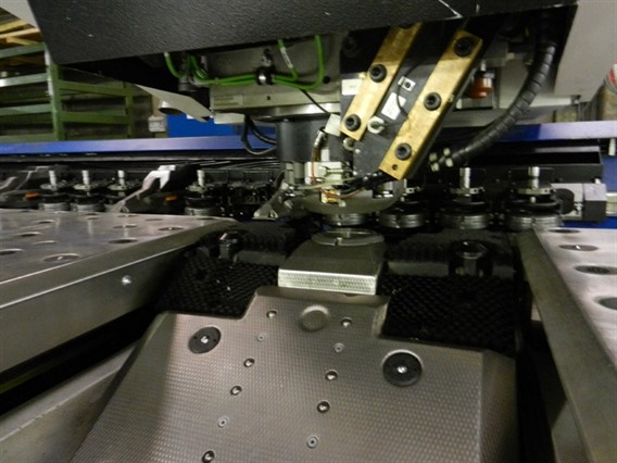 Trumpf TruPunch 3000 large format