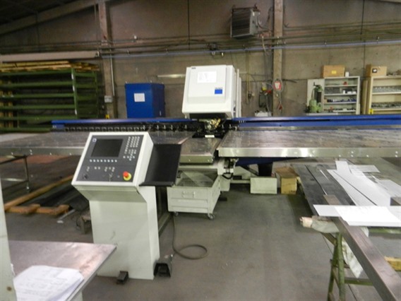 Trumpf TruPunch 3000 large format