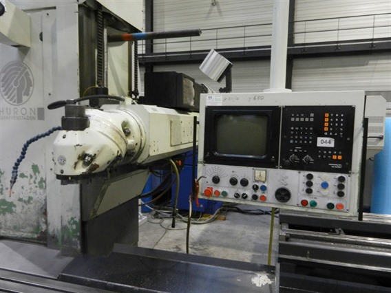 Huron SXB726 X: 2500 - Y: 730 - Z: 1200 mm CNC