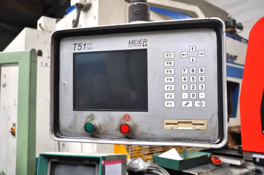 Promecam Rc80 Gebruikte Hydraulische kantbanken & Hydraulische plooibanken, Amada ...