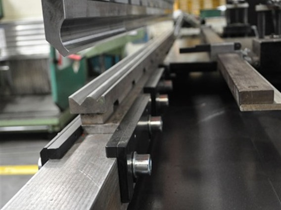 Amada Promecam RG 80-30 CNC