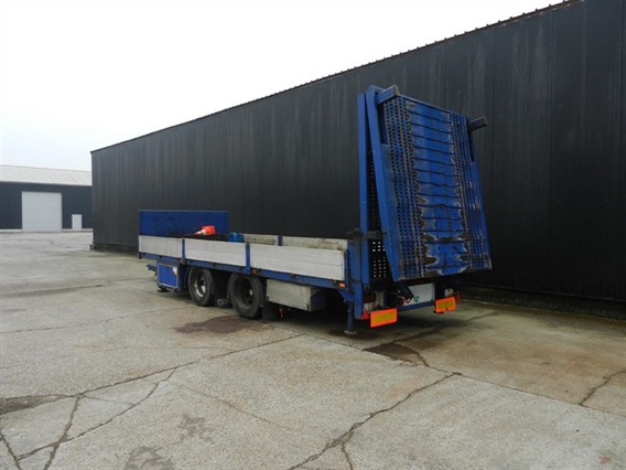 Renders Trailer / low bed 19 ton