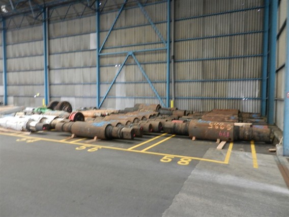 Wean United Contin. hot strip rolling mill (8 stands)