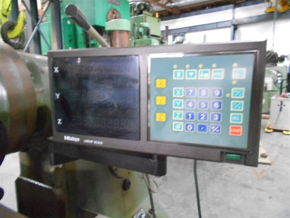 Novar universal milling machine