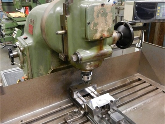 Novar universal milling machine