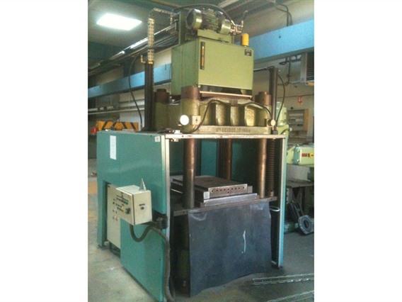 Emidecau press 400 ton