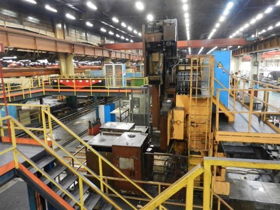 Waldrich-Coburg N°2 heavy duty portal&gantry milling