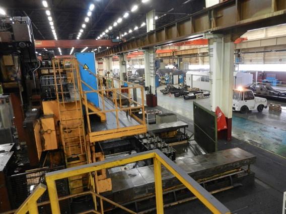 Waldrich-Coburg N°2 heavy duty portal&gantry milling