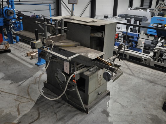 Schüco notching saw