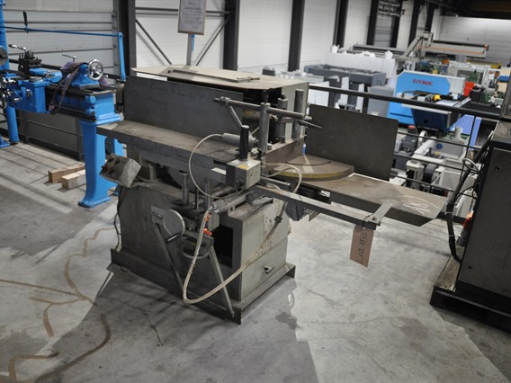 Schüco notching saw