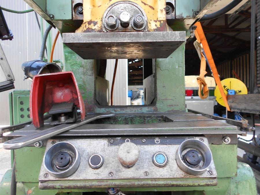 Temmach Used Open gap eccentric presses, Stemmach NN - 40 ton N° 7674