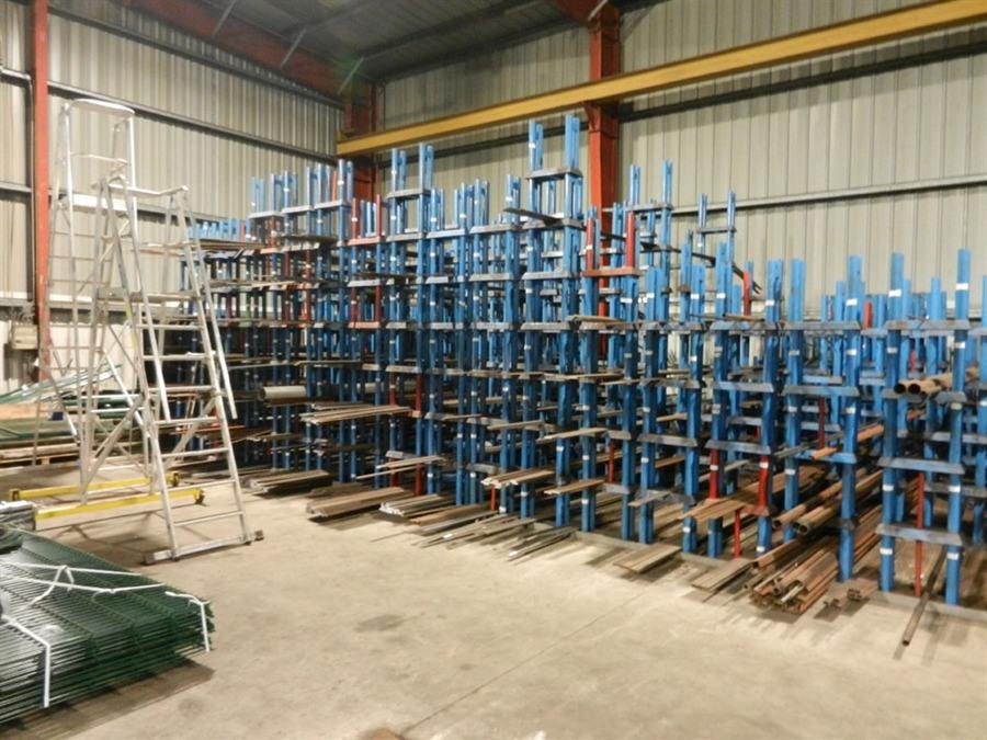 Used Storage & retrievel systems / Containers, Stacking rack system ...