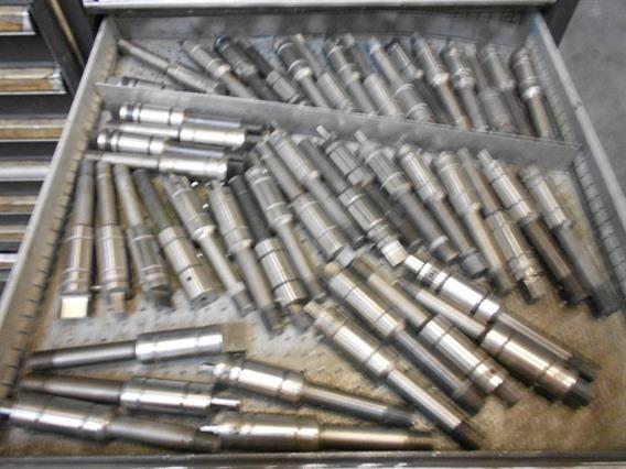Lista cases with amada punch tools