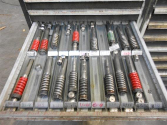 Lista cases with amada punch tools