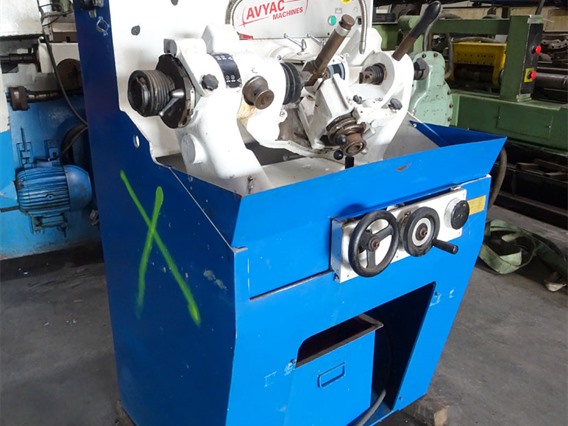 Avyac 3P32 drill sharpener