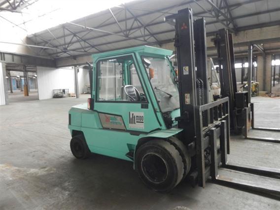 Mitsubishi FD50 5 ton
