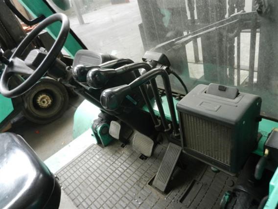 Mitsubishi FD50 5 ton