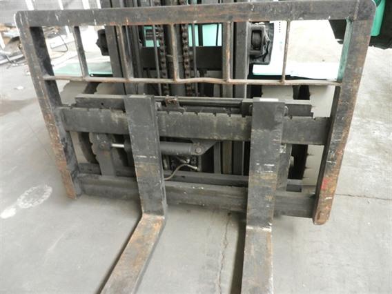 Mitsubishi FD50 5 ton