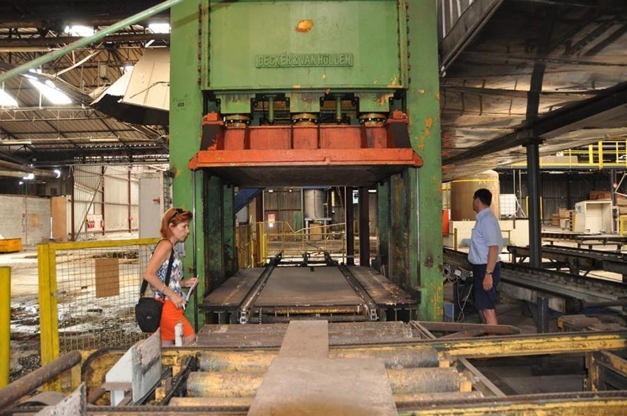 Used Warm & cold flow forming presses, Becker panel press - 650 ton N° 7910