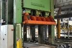 Becker panel press 650 ton
