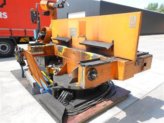 Cloos Romat 320 Compact robot weldingunit